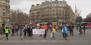 Solidarité avec la Grèce, 18 février 2012 -vers le Pont de l'Alma 1